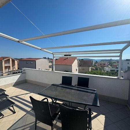 Apartments Keran - By Suites Living Vodice Exterior photo