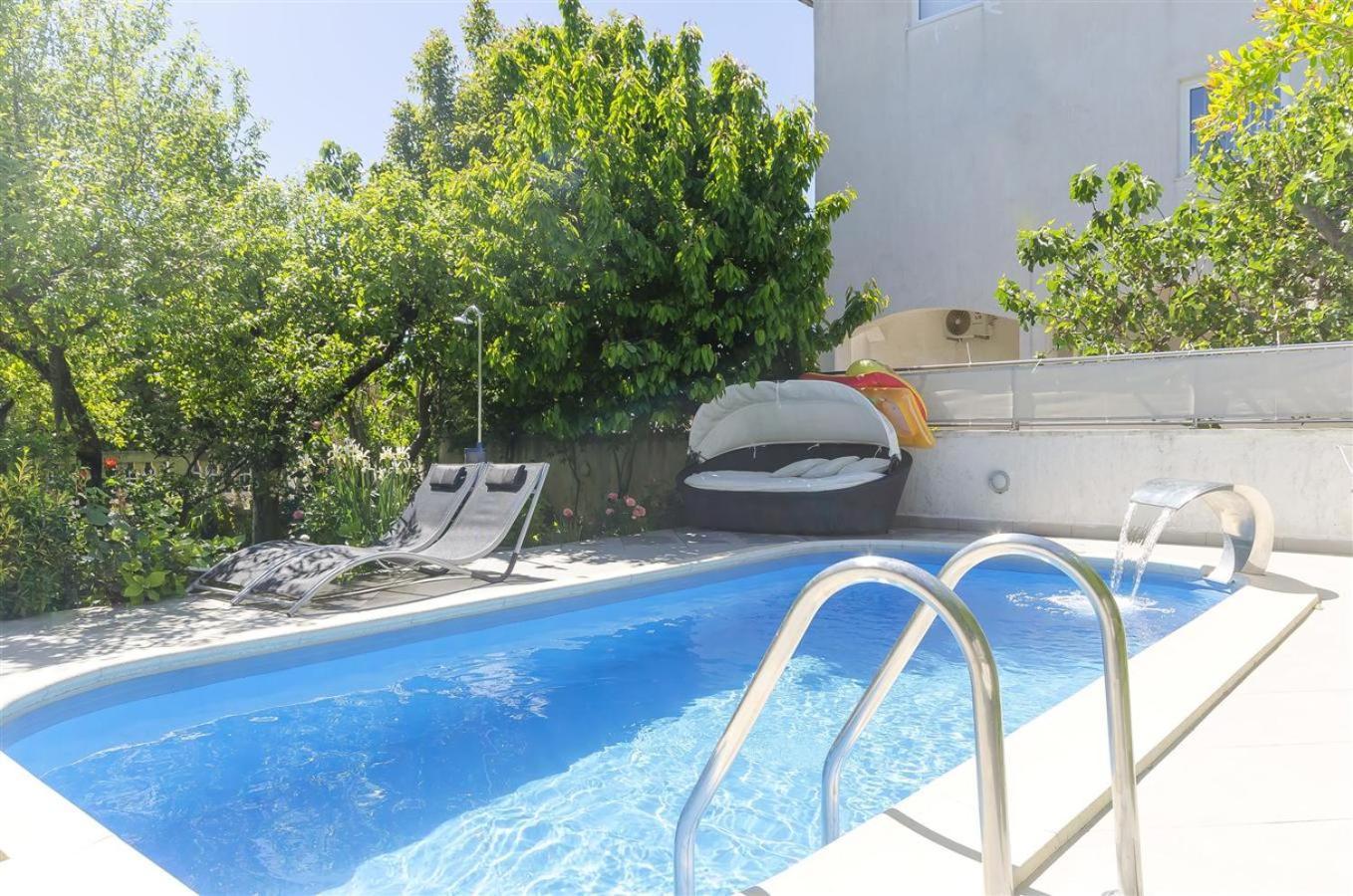 Apartments Keran - By Suites Living Vodice Exterior photo